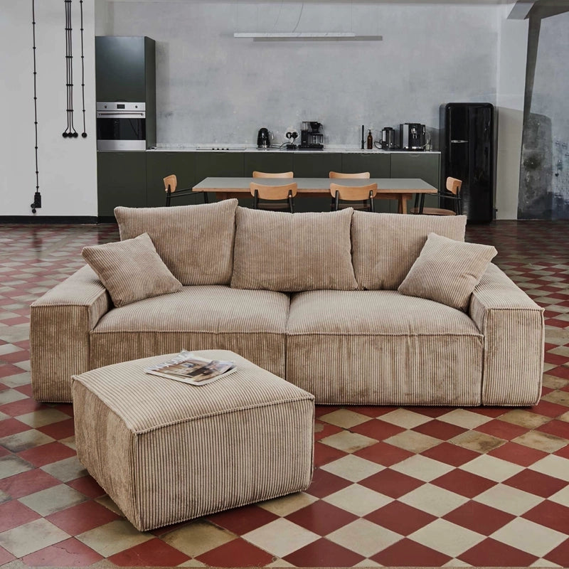 Canapé Loft – l’esprit urbain, un équilibre entre style brut et confort raffiné.